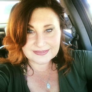 Meet your Posher, Elena