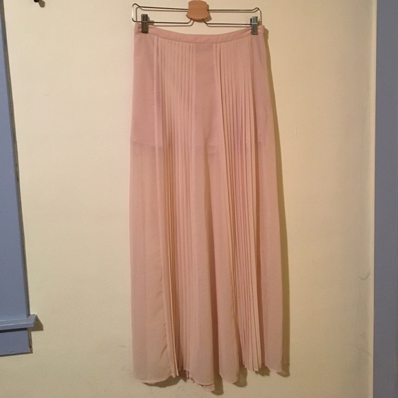 Skirt - Picture 1 of 4