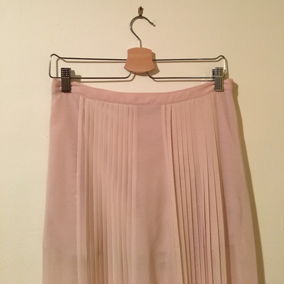 Skirt - Picture 2 of 4