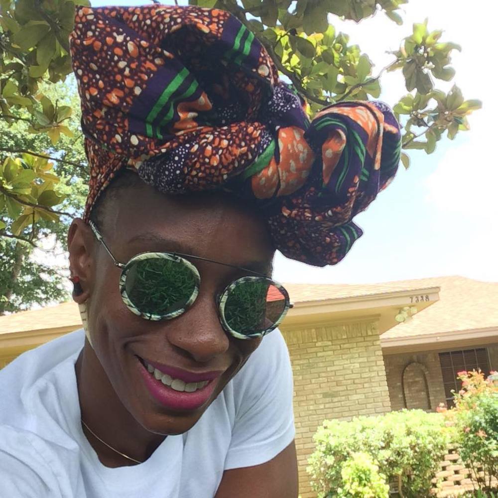 Meet your Posher, Crystal