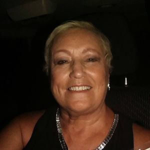 Meet your Posher, Elaine