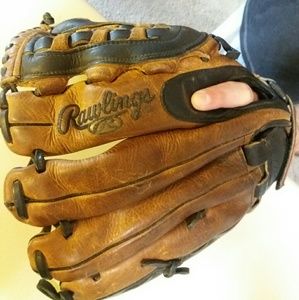 RAWLINGS USED BASEBALL MITT