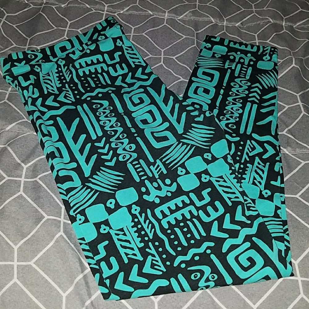 Black & Turquoise Print Leggings