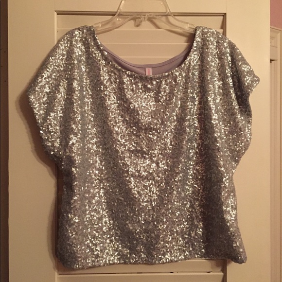 Silver glitter top - Picture 1 of 3