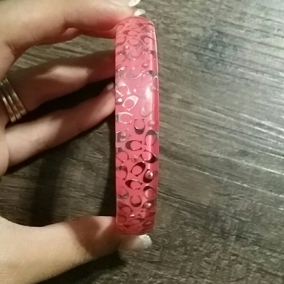 Coach signature c clear pink bracelet - Picture 1 of 2