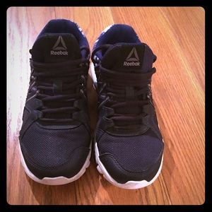 Womens Reebok sneakers