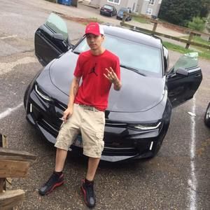 Meet your Posher, Bruce