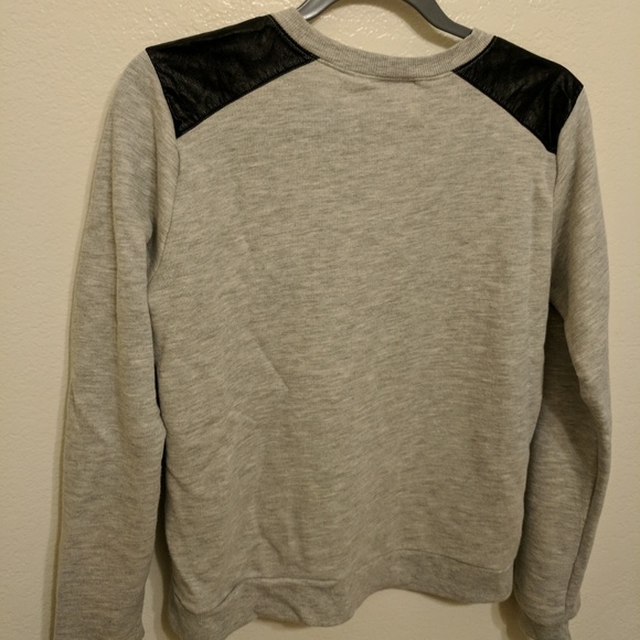 Happy sassy sweatshirt - Picture 2 of 7