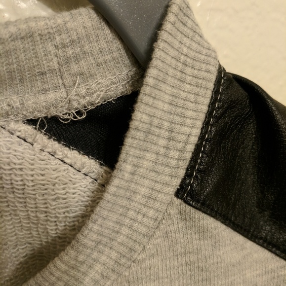 Happy sassy sweatshirt - Picture 3 of 7