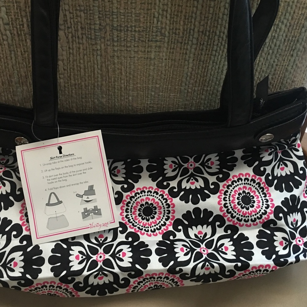 NWT 31 Skirt with Poppy Cover