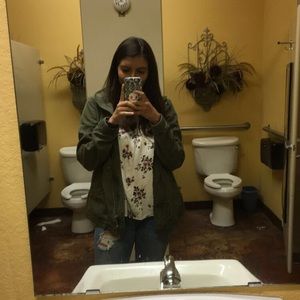 Meet your Posher, Helena