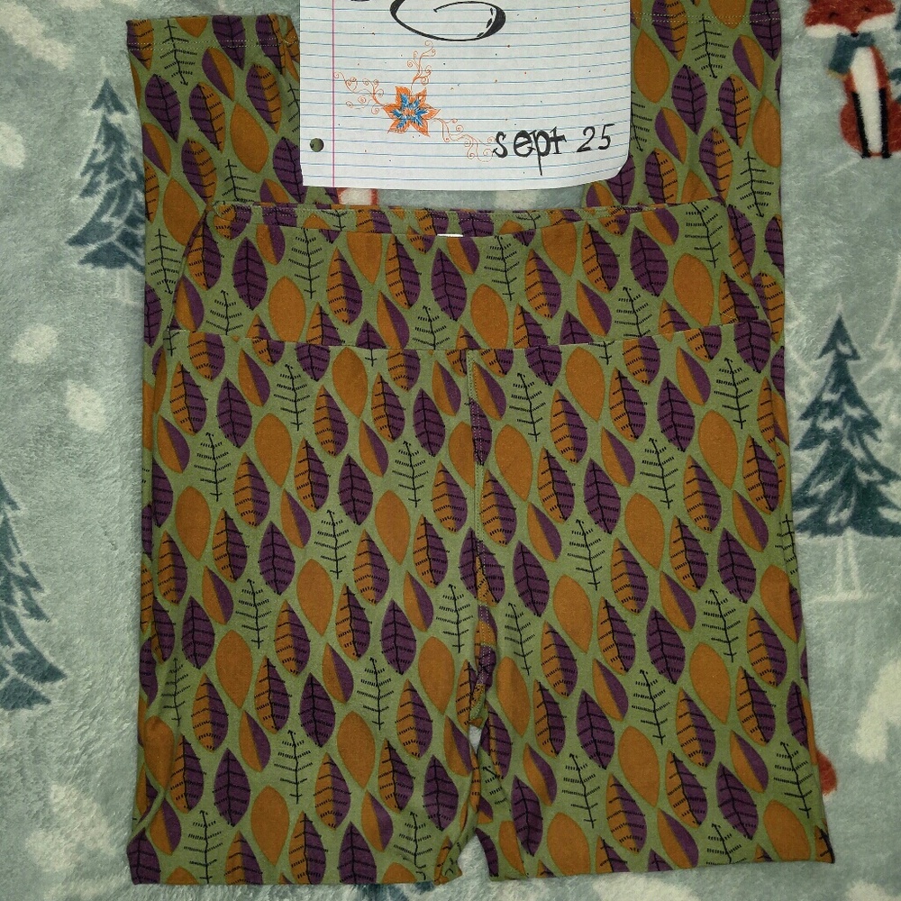 Lularoe one size leggings Bnwot