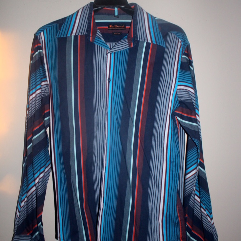 Geometric striped shirt