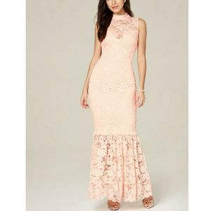 ๐NWT๐ bebe Lace Maxi Dress (Peach) ๐NWT๐ bebe Lace Maxi Dress (Peach)