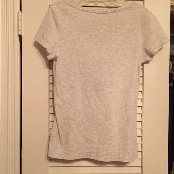 Gray floral design tee! - Picture 3 of 3