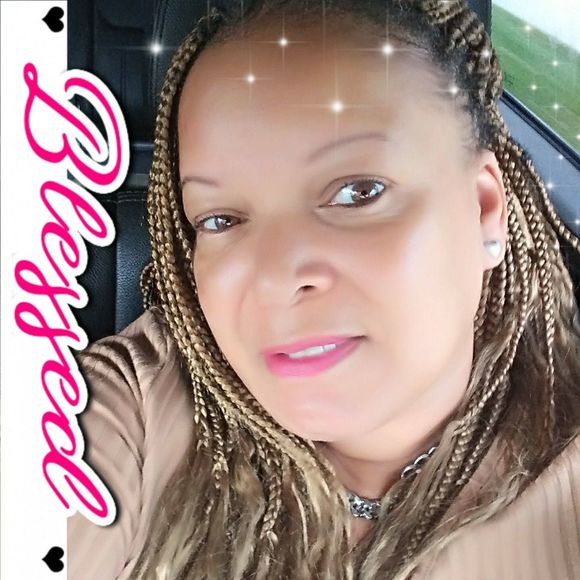 Meet your Posher, Valerie - Picture 1 of 1