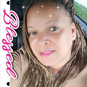 Meet your Posher, Valerie