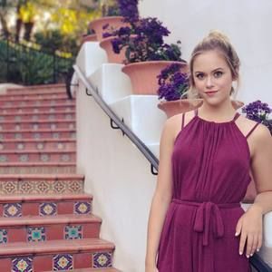 Meet your Posher, Emma