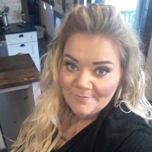 Meet your Posher, Joni