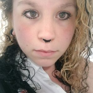 Meet your Posher, Meagan