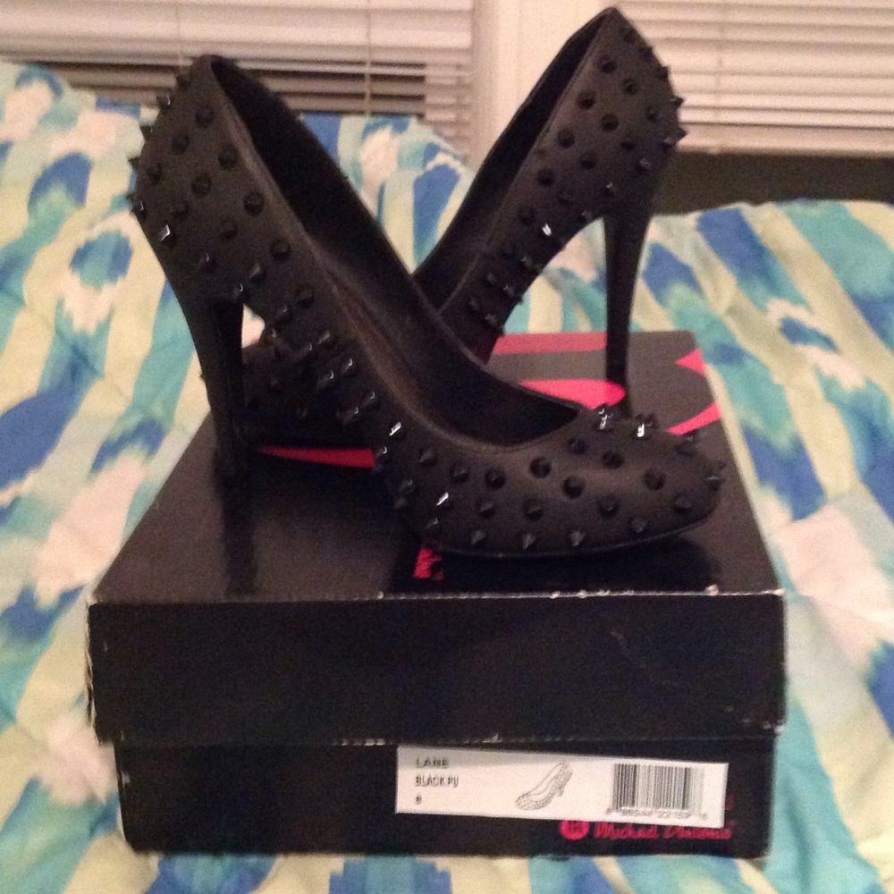 Michael Antonio Black Studded Pumps