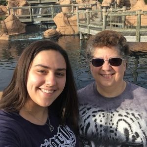 Meet your Posher, Denise