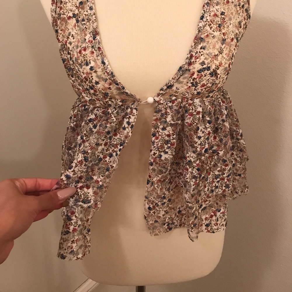 Lacey top