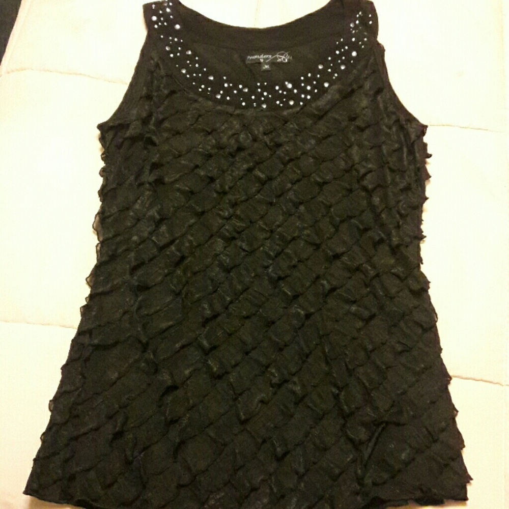 7 Wonders Woman's Top