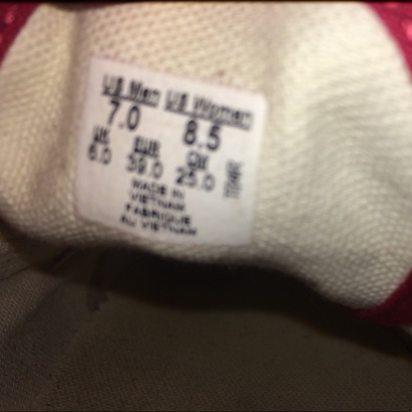 Vans red (gum bottoms) - Picture 4 of 5