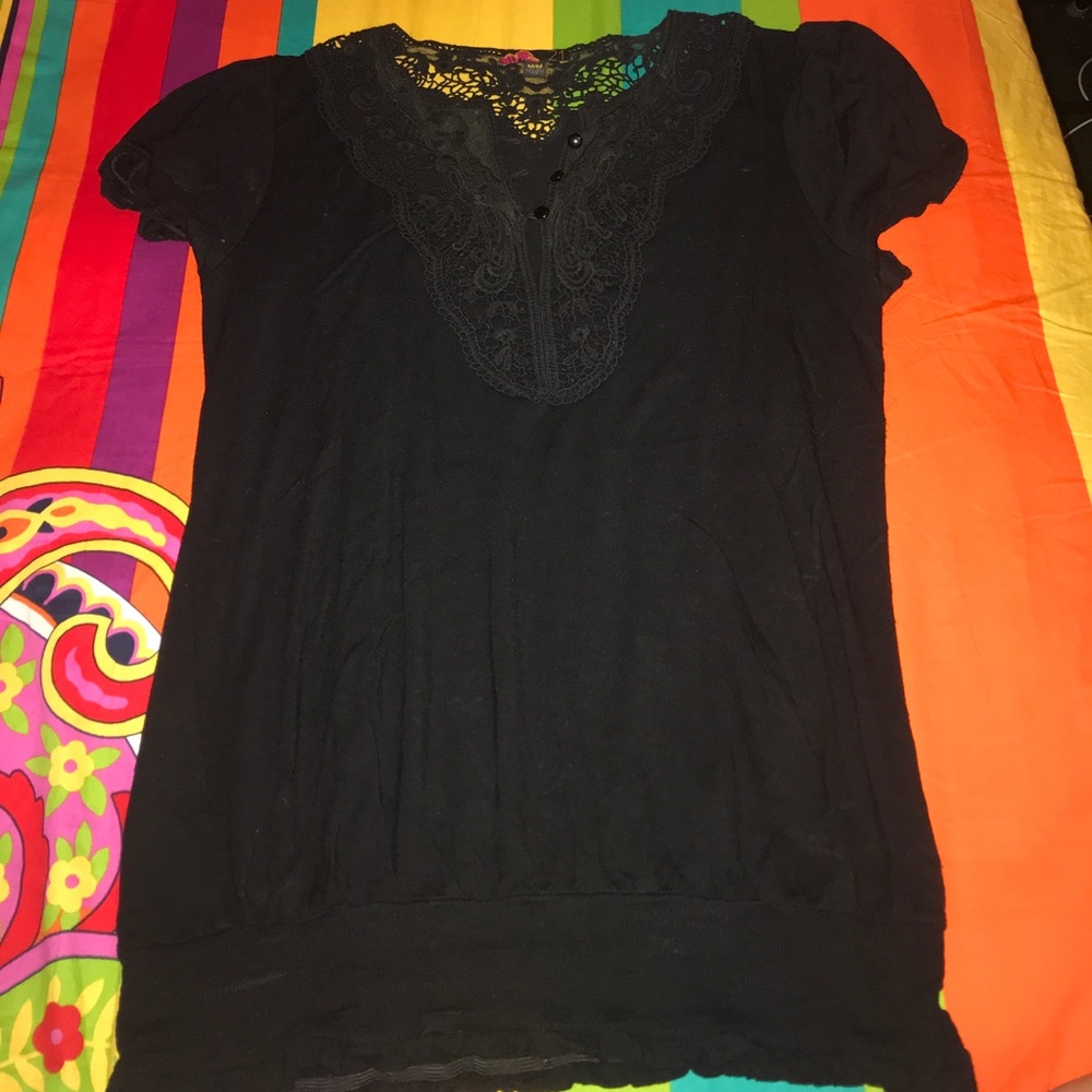 Black shirt