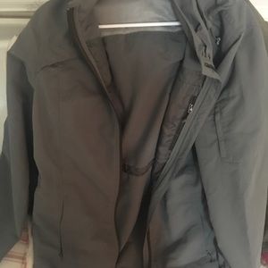 Women's Large Eddie Bauer Raincoat