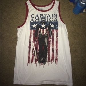 size L Marvel Captain America tank