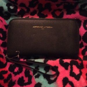 Cute black hand wallet with phone charger 📱📱📱📱