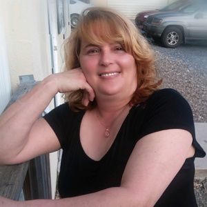 Meet your Posher, Alicia