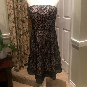 WHBM🔥Lotus Petal Strapless Dress WHBM🔥Lotus Petal Strapless Dress