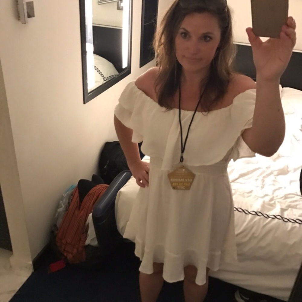 Cream off the shoulder dress - Picture 4 of 4