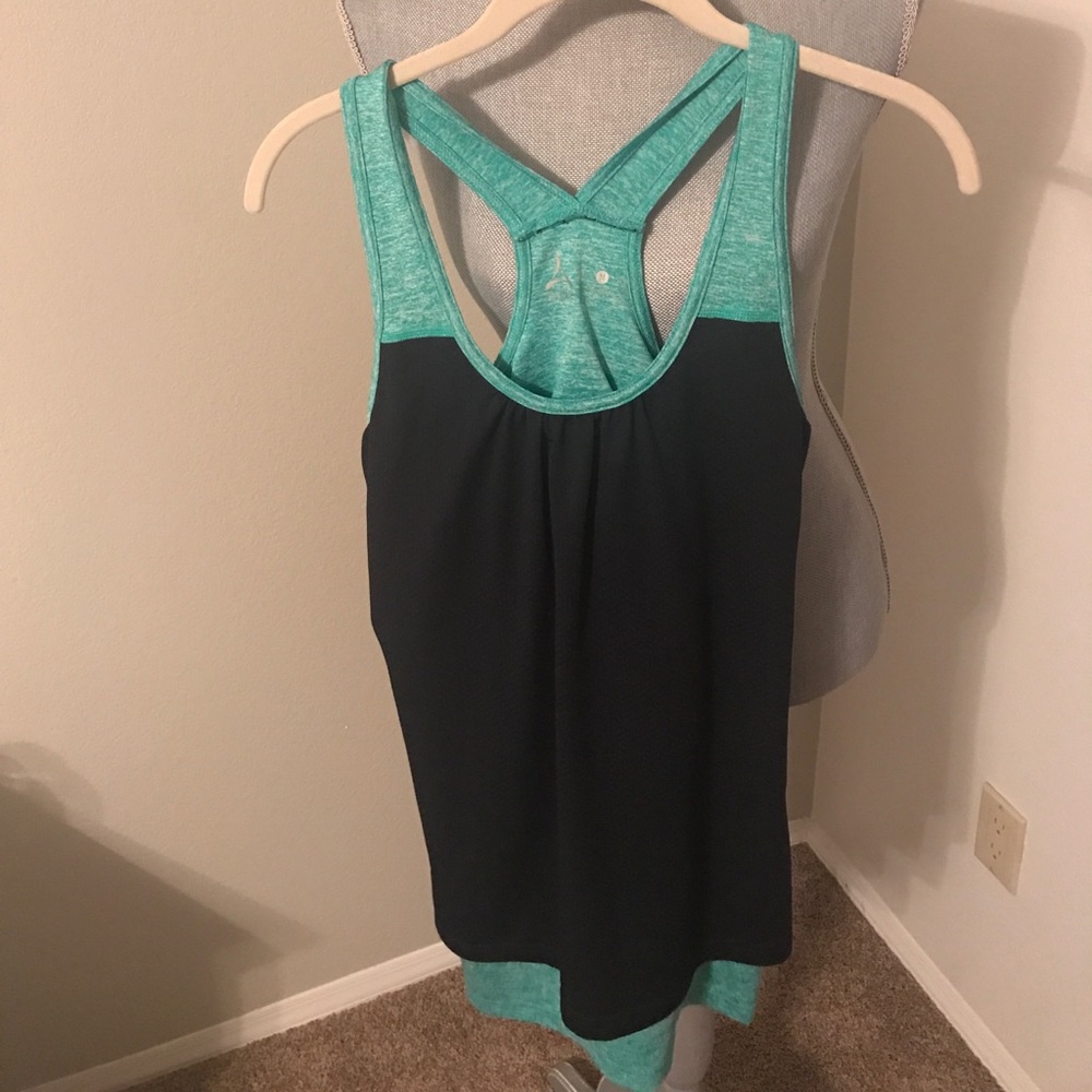 Layered yoga tank