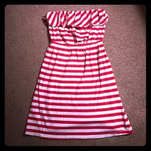 Women's Old Navy strapless sun dress. Women's Old Navy strapless sun dress.