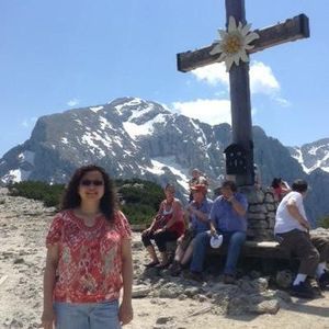 Meet your Posher, Claudia