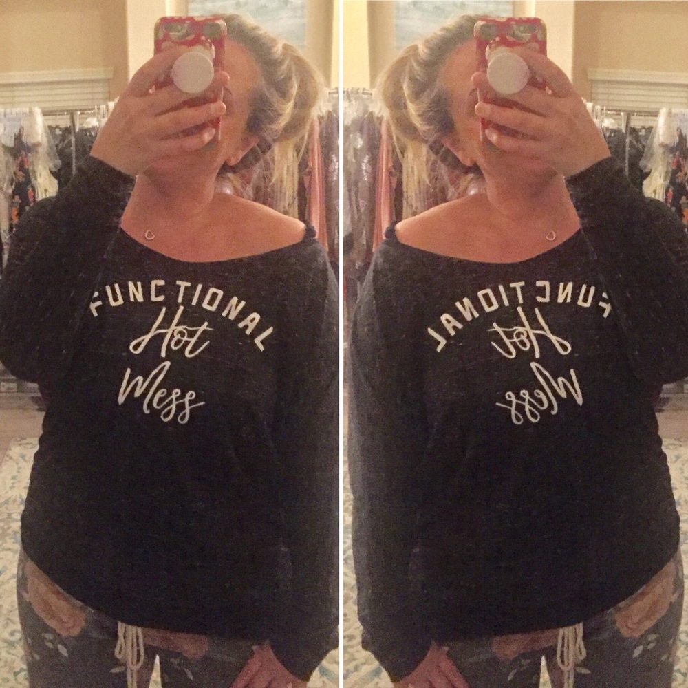 Last 1! SMALL Functional Hot Mess Slouchy Tee - Picture 5 of 5