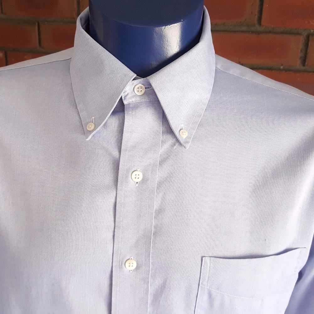 Lauren Ralph Lauren NON IRON Button Down Shirt.
