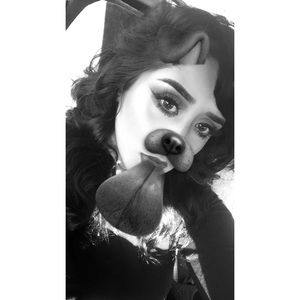 Meet your Posher, Vannessa