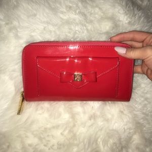 Tory Burch wallet
