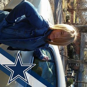 Meet your Posher, Angela