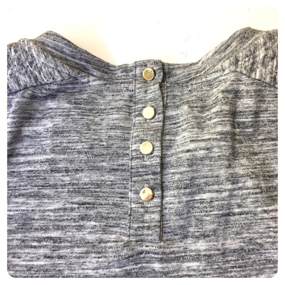 ANN TAYLOR quilted shoulder button back top - Picture 7 of 7