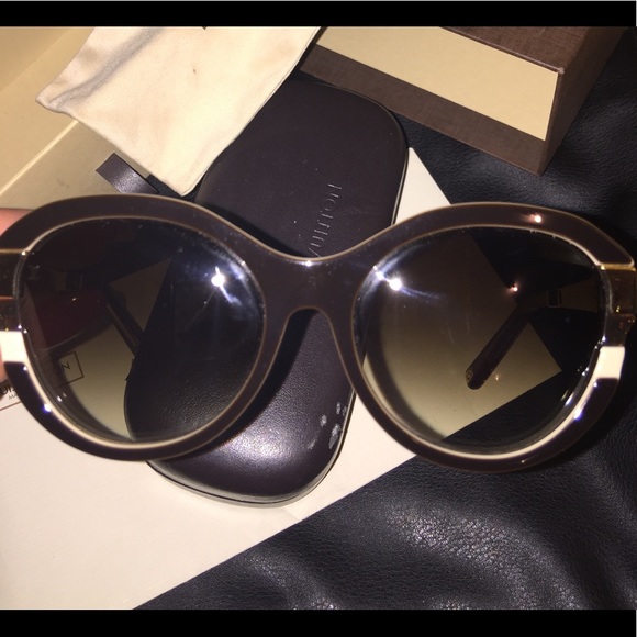 Louis Vuitton auth PETIT SOUPÇON CAT EYE
Z0487W - Picture 3 of 7