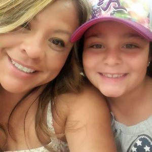 Meet your Posher, Valerie