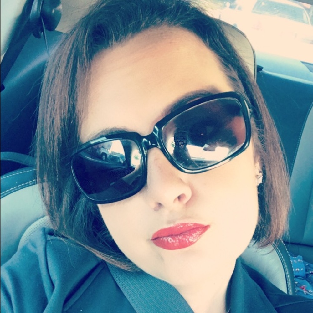 Meet your Posher, Erika