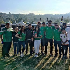 Meet your Posher, Alexis