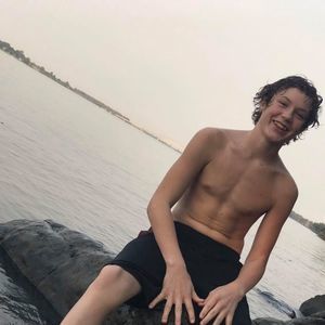 Meet your Posher, Ethan